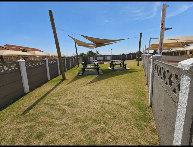 2 BEDROOM TOWNHOUSE FOR SALE IN KOOKRUS